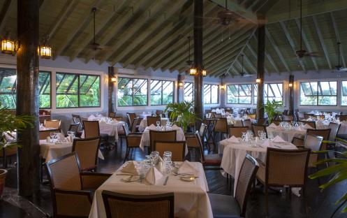 The Verandah Resort & Spa-Seabreeze Restaurant 2_286